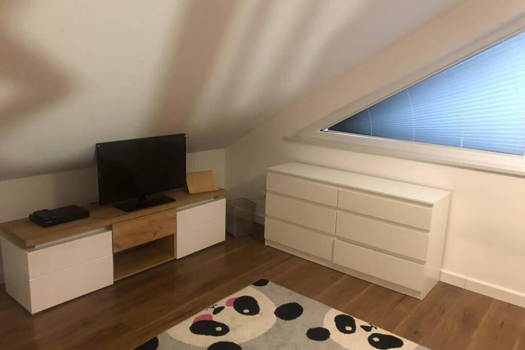 アウグストゥフDwupoziomowy Apartament Nad Jeziorem W Lesieアパートメント エクステリア 写真