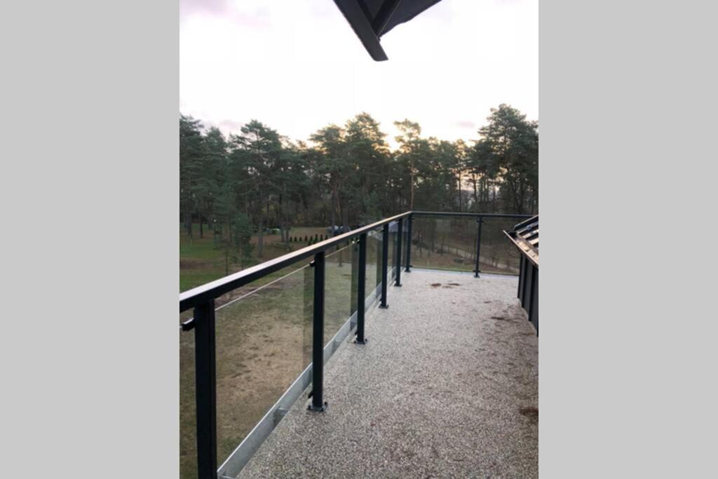 アウグストゥフDwupoziomowy Apartament Nad Jeziorem W Lesieアパートメント エクステリア 写真